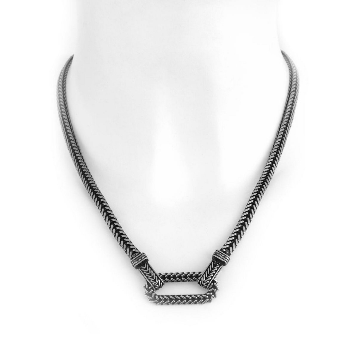 Collana essenza rettangolo realizzato in argento 925 brunito dal brand dueaerre 1938
